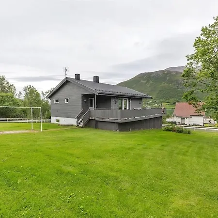 بيت للعطل Four Bedroom House With Sauna In The Lyngen Alps
