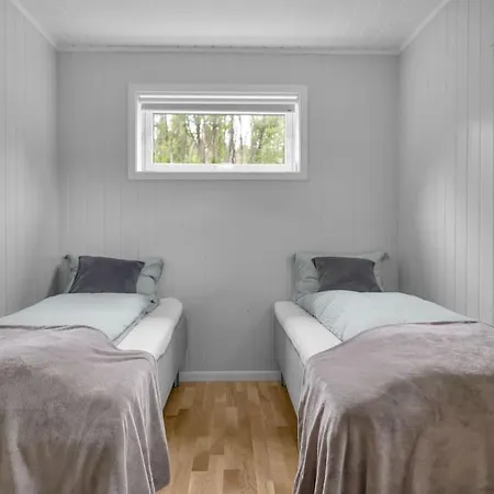 Four Bedroom House With Sauna In The Lyngen Alps
