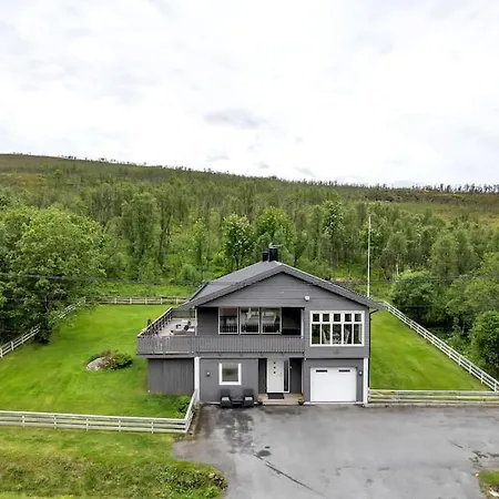 Holiday home Four Bedroom House With Sauna In The Lyngen Alps Straumen (Troms)